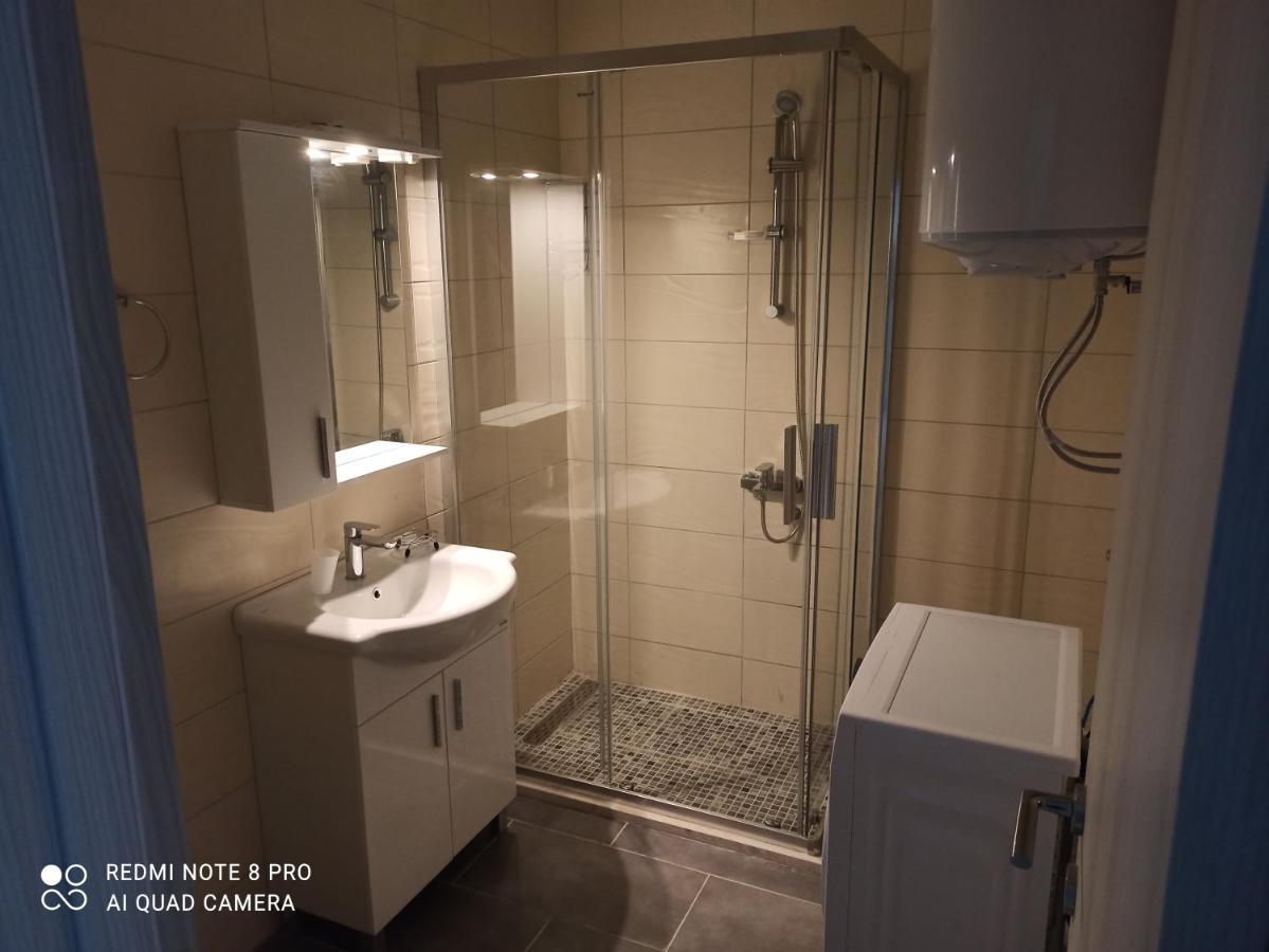 Ata Apartmani. Petrovac Buitenkant foto