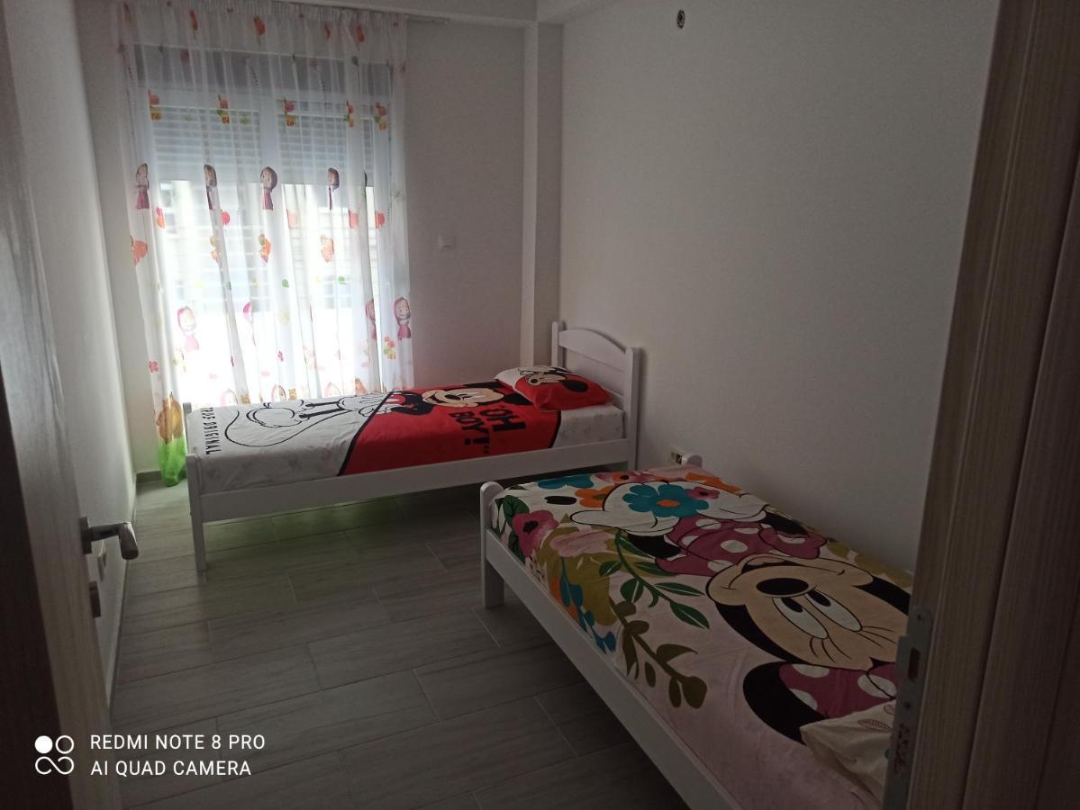 Ata Apartmani. Petrovac Buitenkant foto