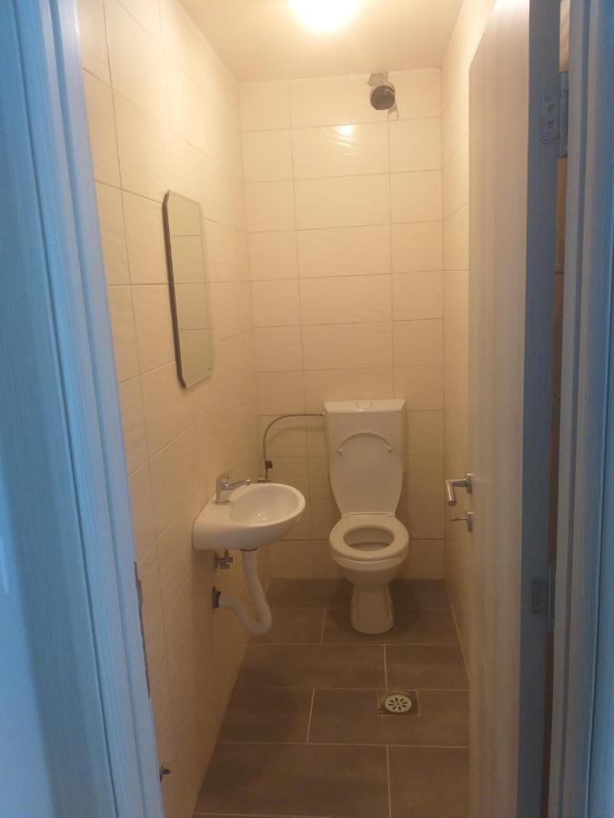 Ata Apartmani. Petrovac Buitenkant foto