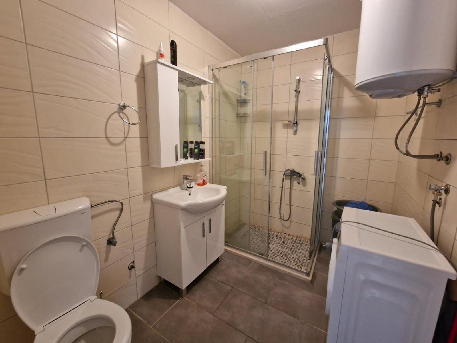 Ata Apartmani. Petrovac Buitenkant foto
